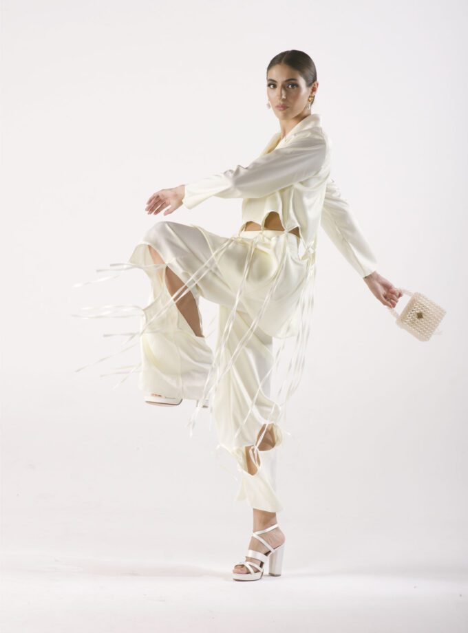 Cut out suit blanco